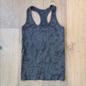 Zyia Active Gray Splash Racer Seamless Tank – Size Small – NWOT